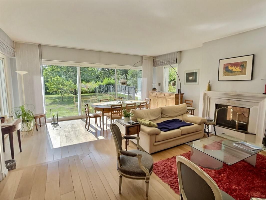 CUCQ Jolie Propriété sur 4136M2 avec piscine 3