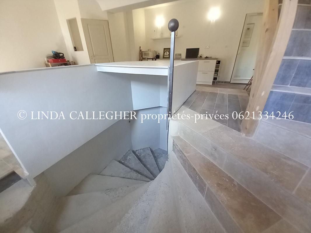 Appartement Pezenas 2 pièce(s) 52 m2