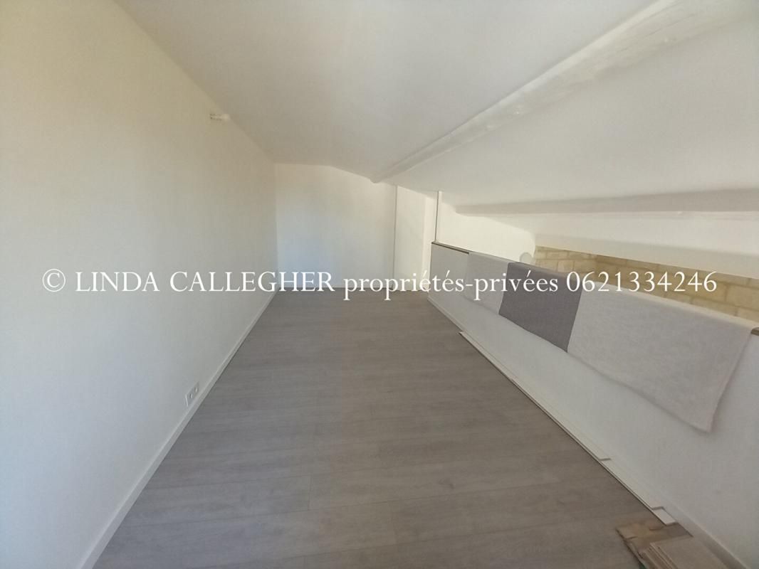 PéZENAS Appartement Pezenas 2 pièce(s) 52 m2 2