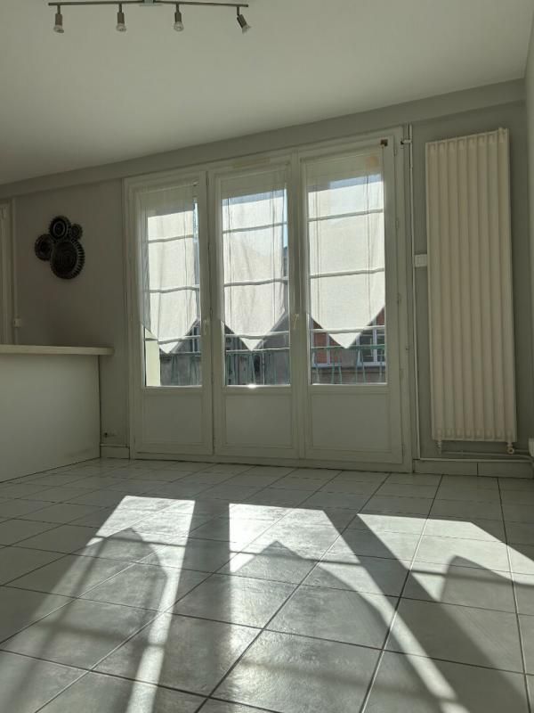 LISIEUX 14100 Lisieux Appartement T3 centre ville - 108 000 Euros 2