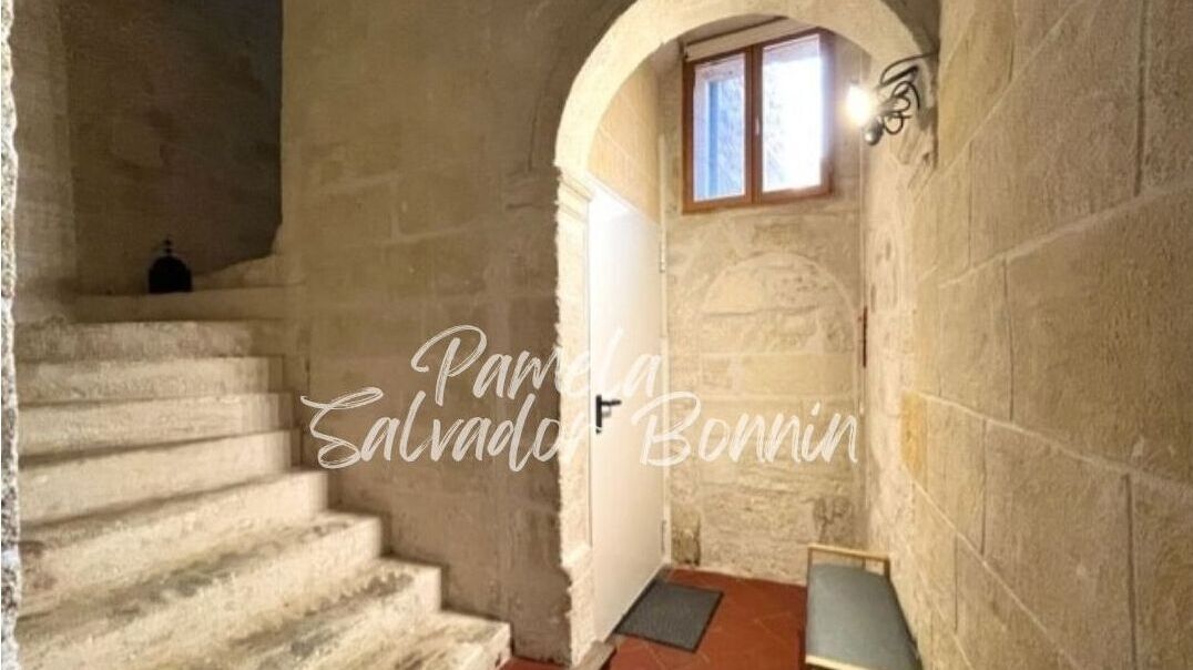 BEAUCAIRE Maison Bourgeoise du 17eS Beaucaire 6 pièce(s) 190 m2 2