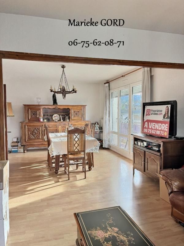 FIRMINY Firminy 42700 appartement 95m² 3 chambres 3 balcons au quatrième et dernier étage avec ascenseur d'une petite copropriété de 8 lots d'habitation GARAGE CAVE 2