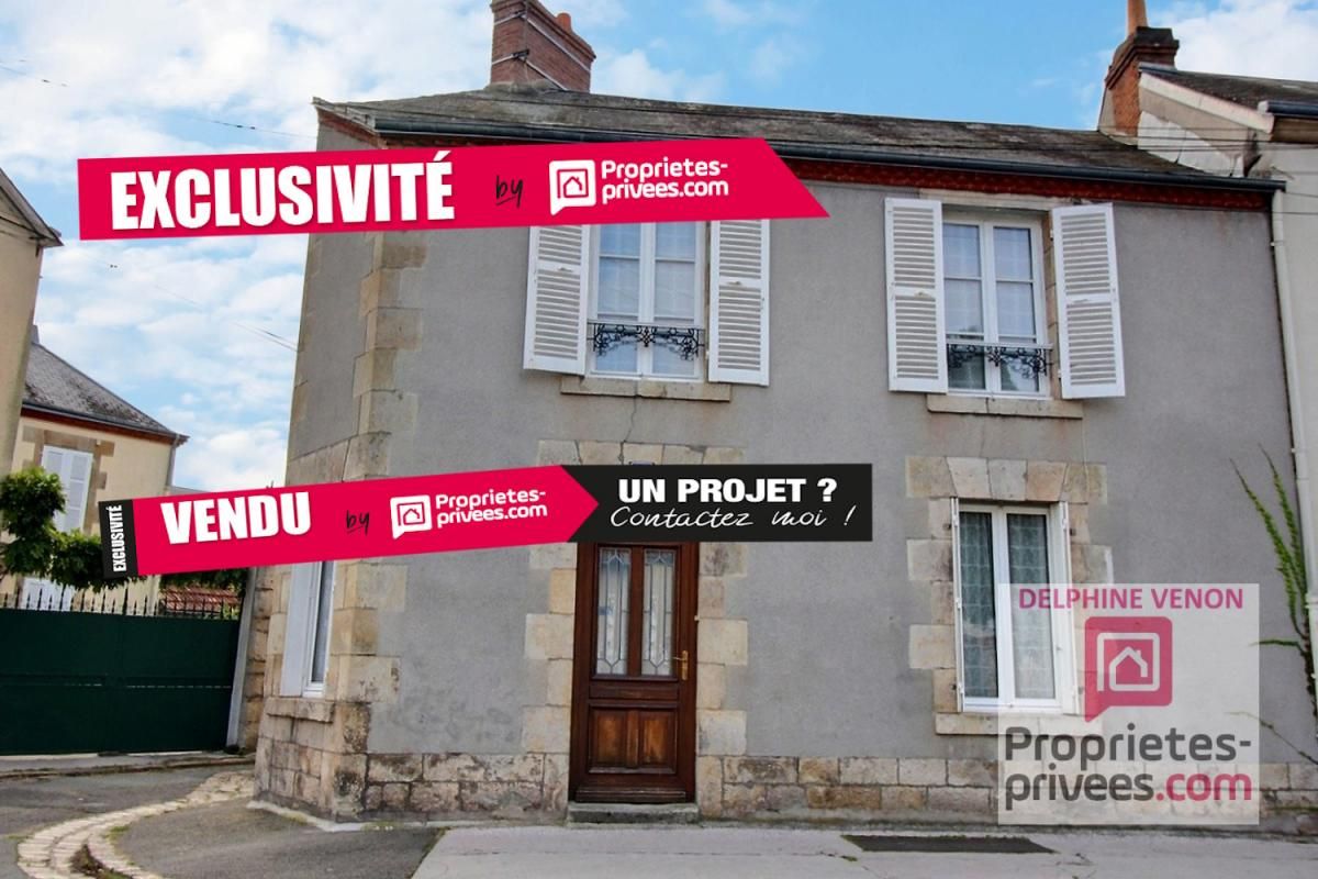 Exclusivité - Maison de ville avec courette dans le centre de Chateauneuf Sur Loire