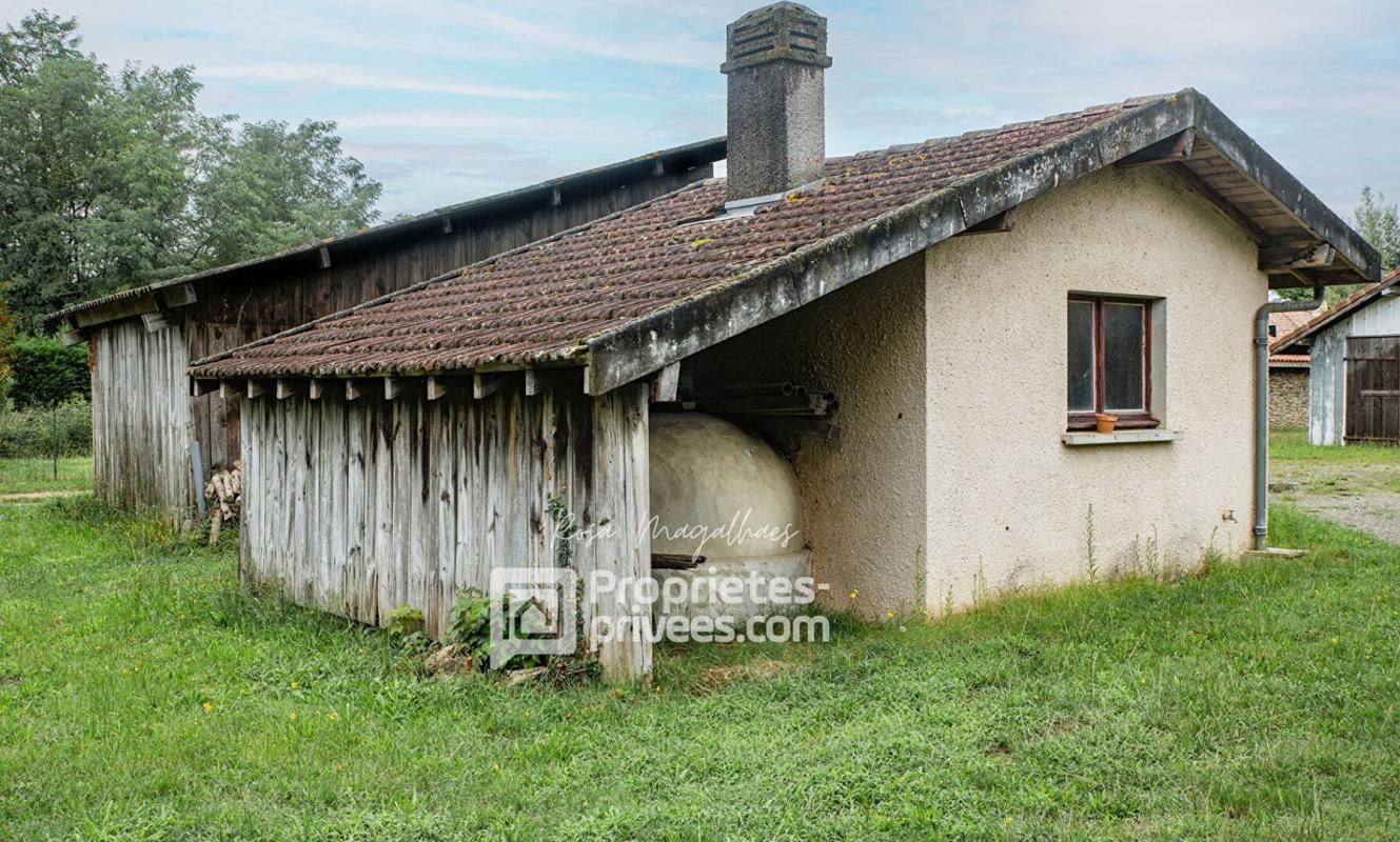 SAINT-MARTIN-D'ONEY Ancienne maison de ferme à rénover 3