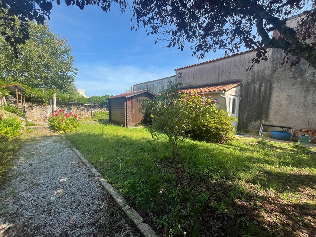 SAINTE-PAZANNE VIAGER OCCUPE 5 pièce(s) 150 m2 2