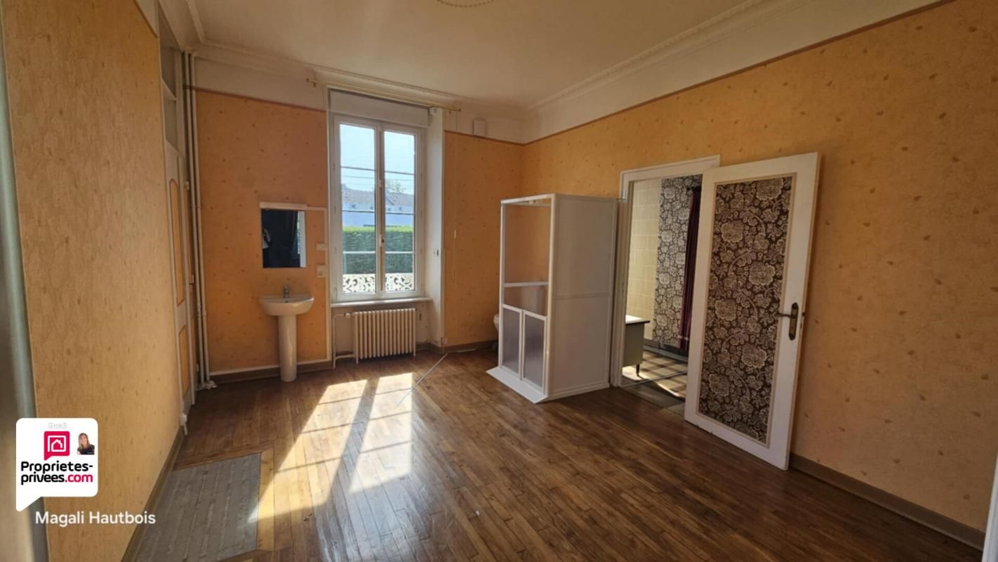 AVRANCHES Maison de Maître Avranches 10 pièce(s) 197 m2 4