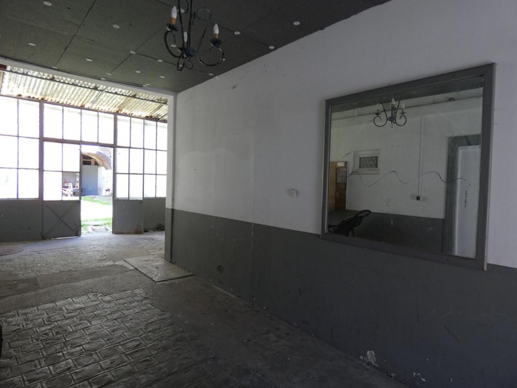 DREUX Immeuble Dreux (500 m2) + potentiel 3