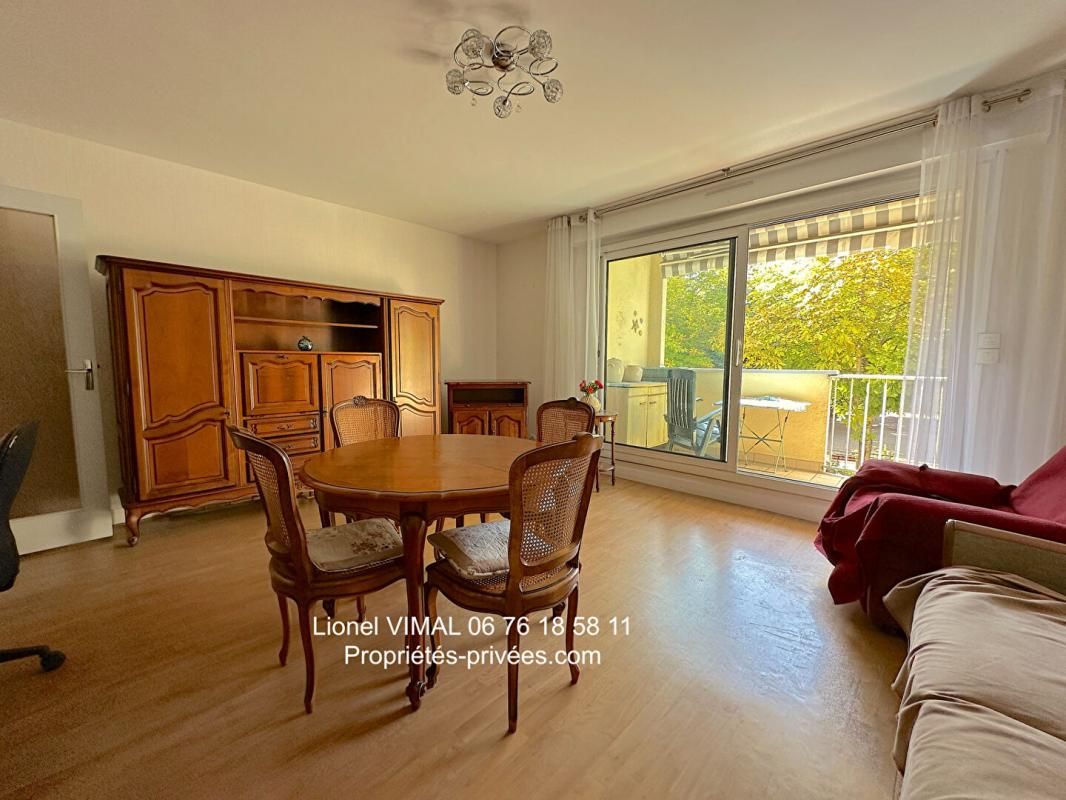 CLERMONT-FERRAND Appartement 3 pièces 70 m2 ( 2 ch ) avec balcon, parking et cave 2