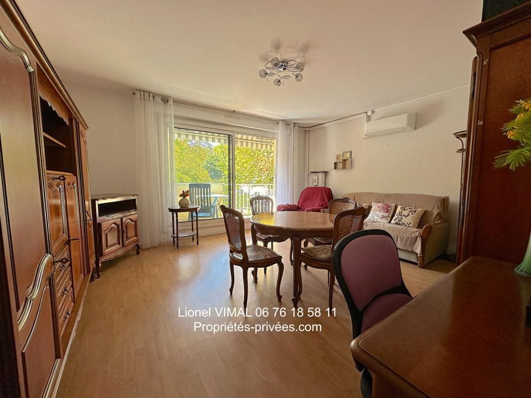 CLERMONT-FERRAND Appartement 3 pièces 70 m2 ( 2 ch ) avec balcon, parking et cave 3