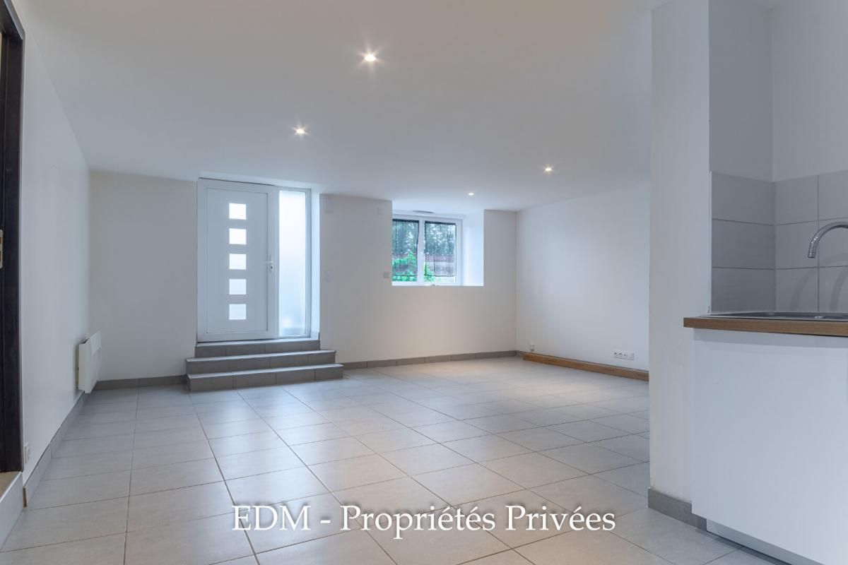 MORTAGNE-SUR-SEVRE Immeuble à Mortagne Sur Sèvre 283 m2 3