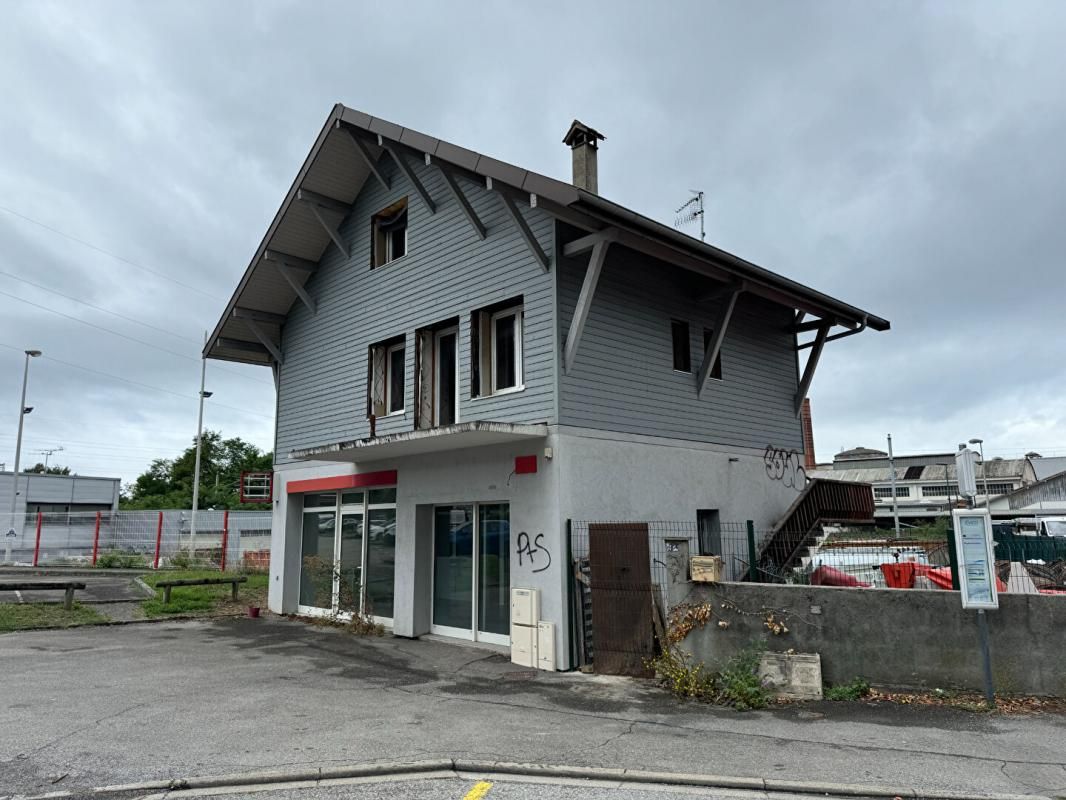 THONON-LES-BAINS THONON LES BAINS Vongy Maison avec local commercial 145 m2 (74200) 1