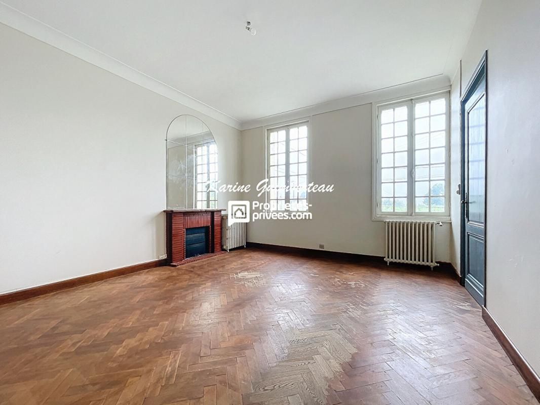 FRONSAC Maison en pierre Fronsadais 200 m2 + jardin 2