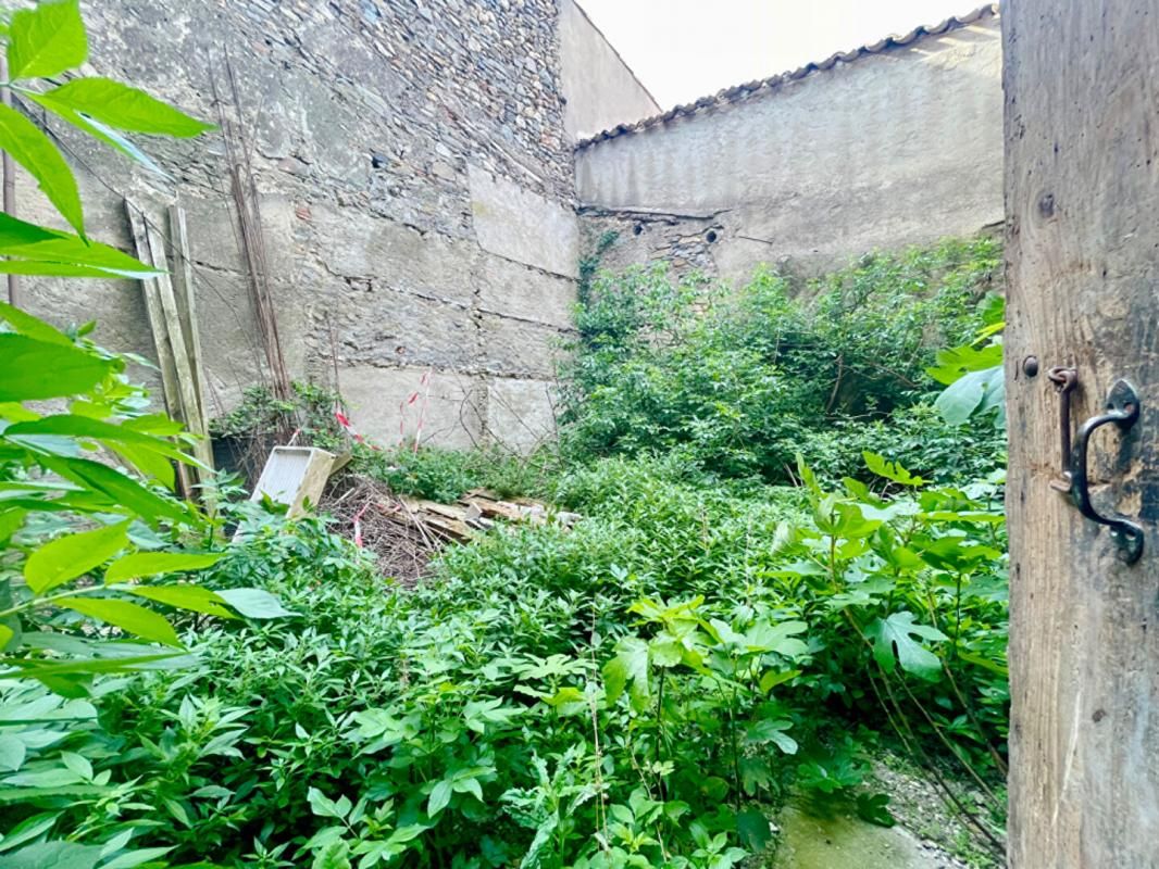 PEYRIAC-MINERVOIS Maison Peyriac Minervois 3 niveaux - Patio 4
