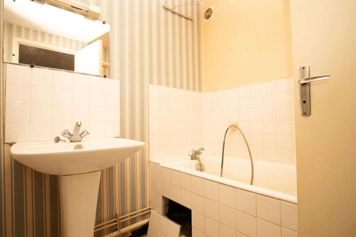 LAVAL Appartement 2 pièce(s) 35.1 m2 3