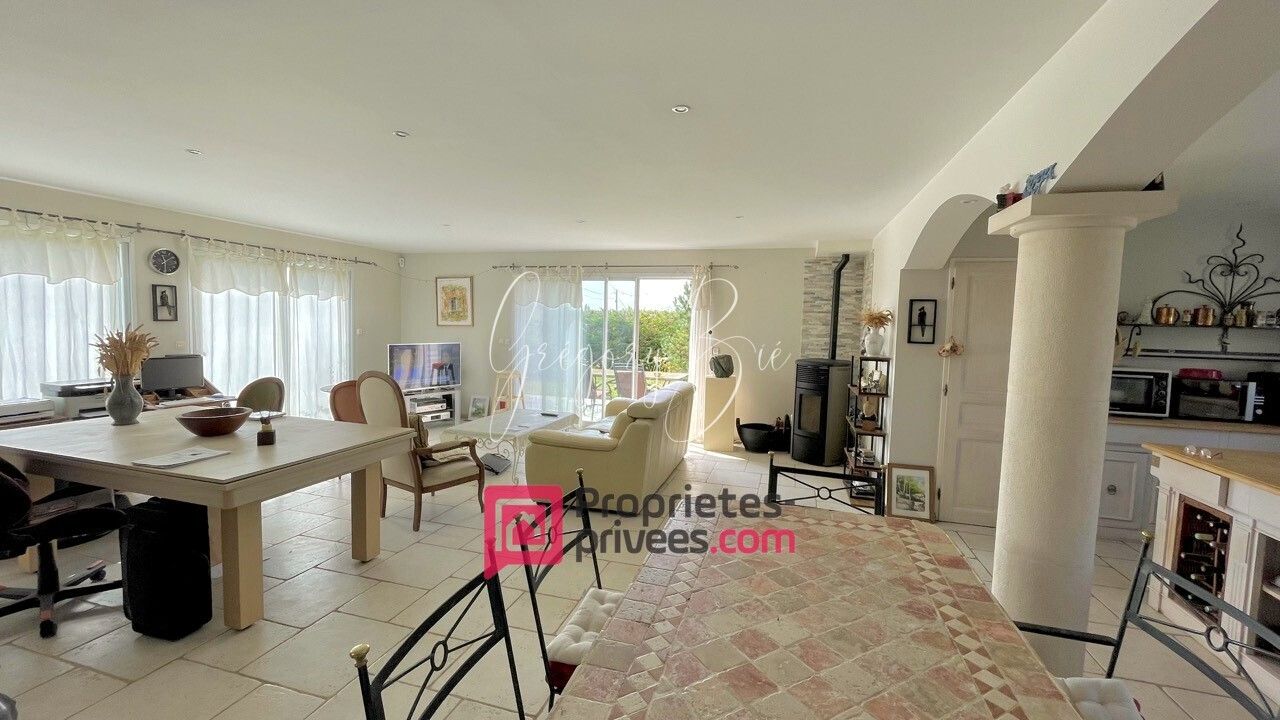 NEMOURS Maison 7 pièce(s) 200 m2 3