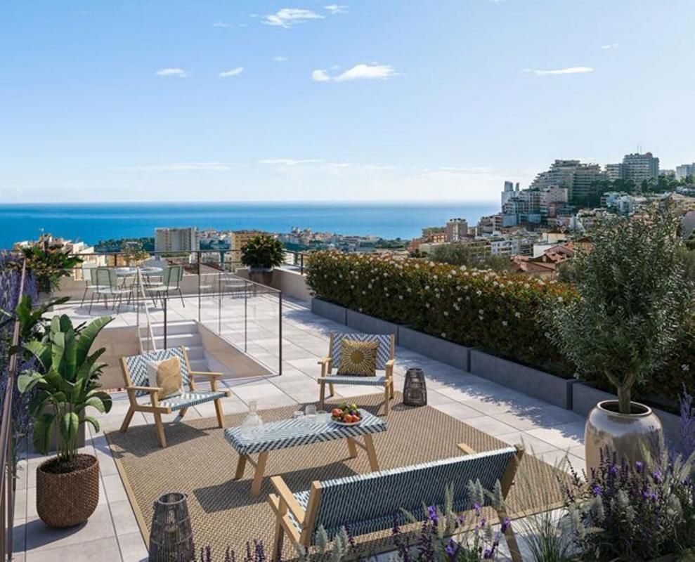 SURPLOMBANT LA PRINCIPEAUTE DE MONACO. APPARTEMENT AVEC TOIT- TERRASSE. VUE PANORAMIQUE SUR LA MER ET LA PRINCIPAUTÉ