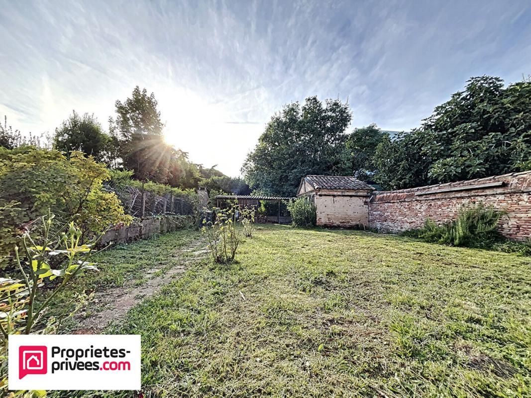 Maison 120 m2 avec JARDIN 200 m2 centre RABASTENS