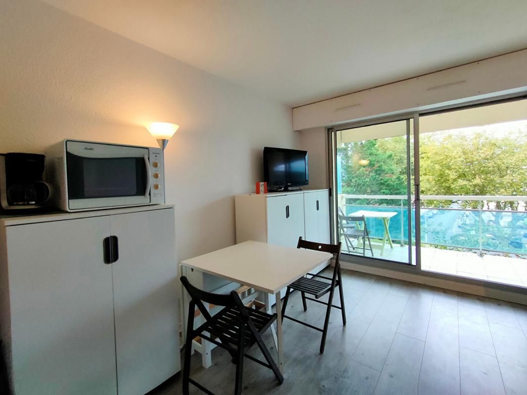 ARCACHON Appartement - studio 23 m2 - balcon terrasse 2