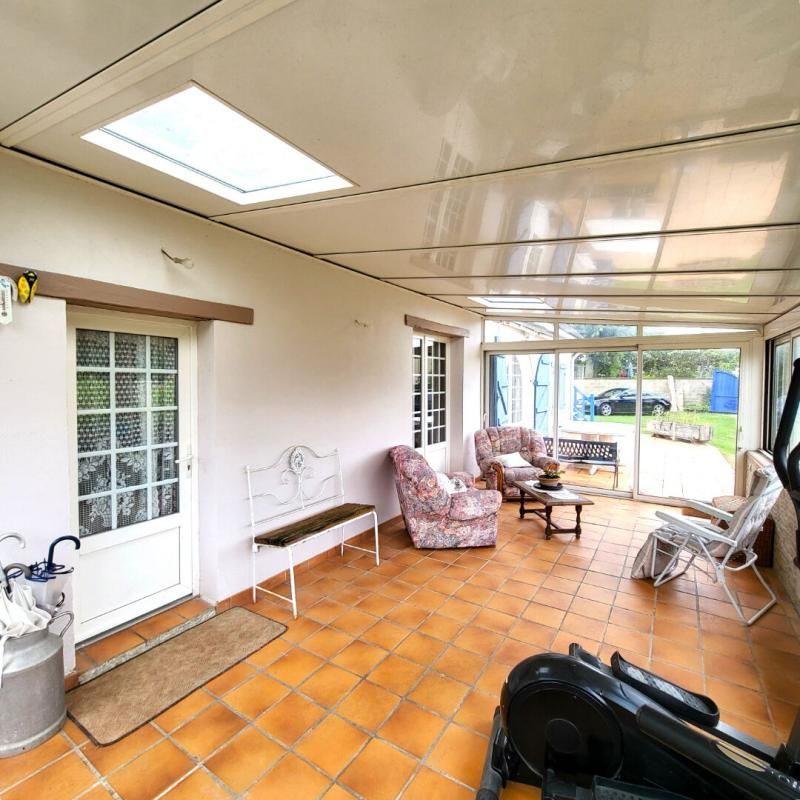 SAINT-GERMAIN-SUR-AVRE Maison St Germain Sur Avre (27320), 5 pièce(s) 121 m2 2 chambres RDC, véranda, carport, abris de jardin, bassin à poisson terrain clos de 1 699 m² divisible, prix HAI 229 920 uros 2