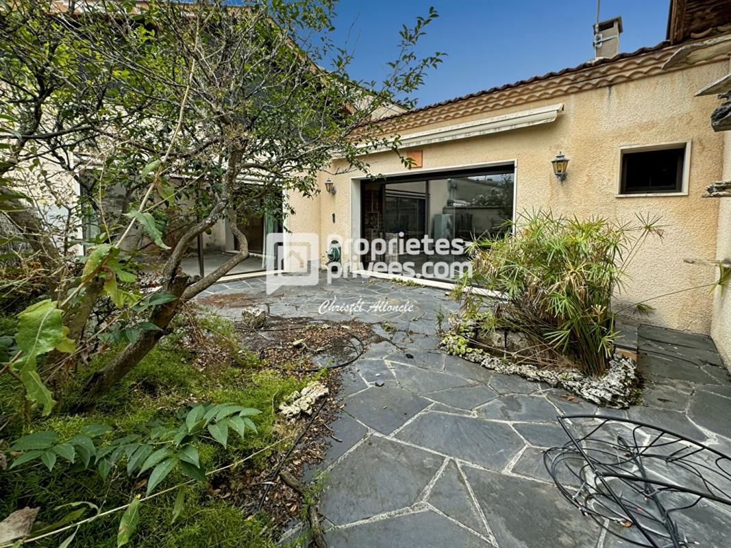BEGLES BEGLES ENSEMBLE IMMOBILIER MAISON PIERRES ET HANGARS 2