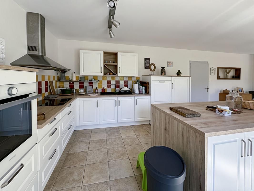PERIGUEUX Maison Perigueux 6 pièce(s) 140 m2 3