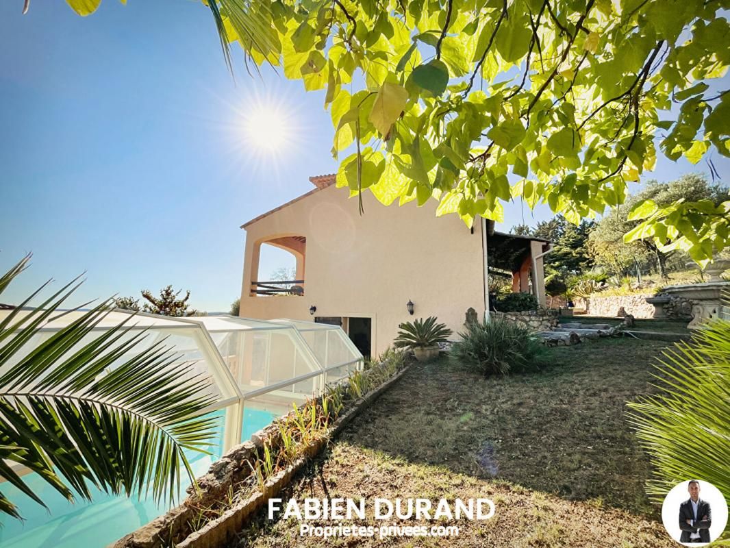 Villa d'exception avec 5 chambres, piscine et vue panoramique - Draguignan
