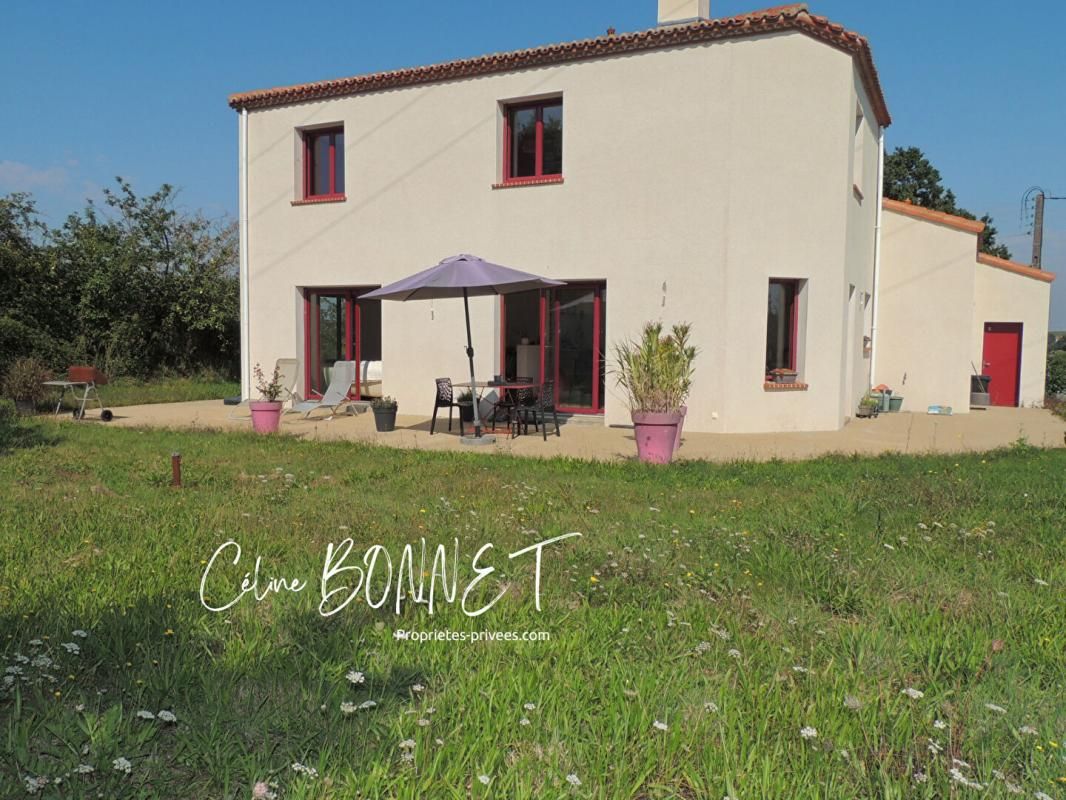 Maison 159m², 4 chambres, bureau, garage