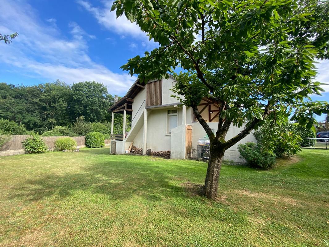 CAUFFRY Propriété sur 8404m2 de terrain 2