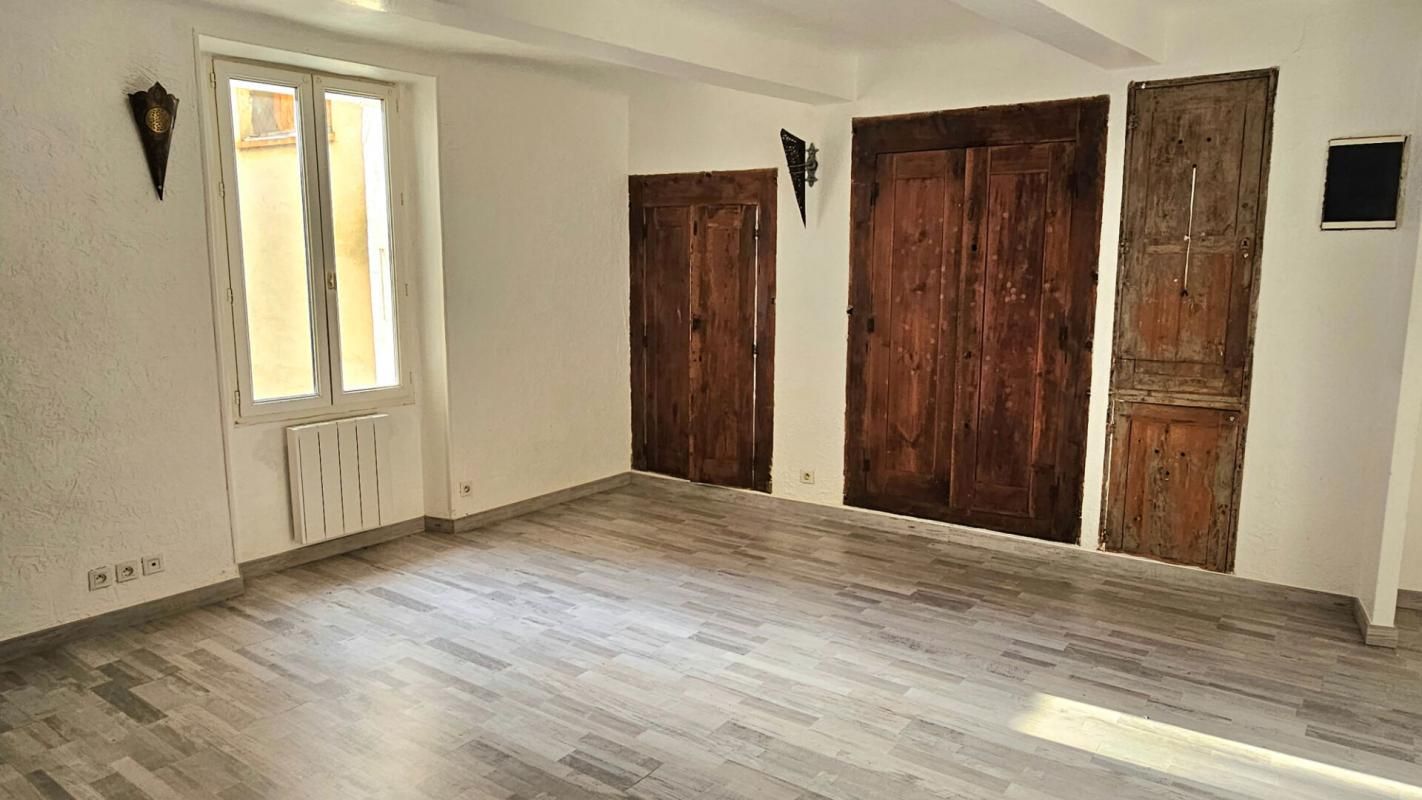 Maison de village rénovée avec grande cave