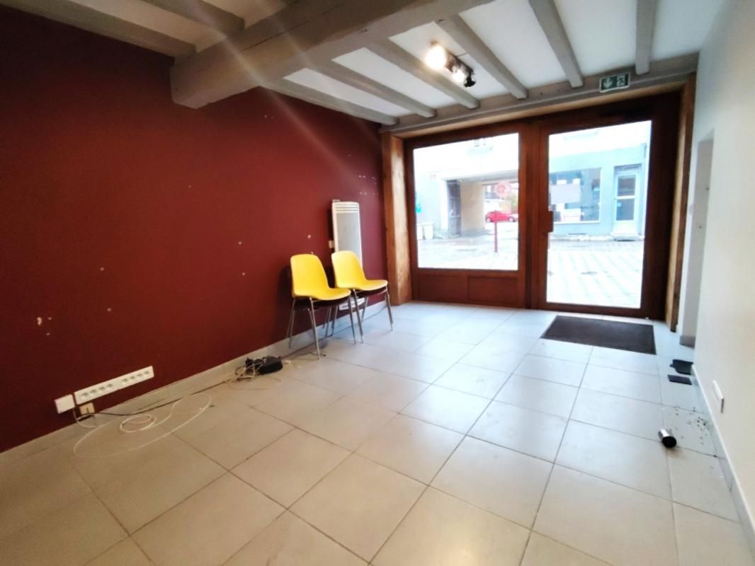 Local commercial de 45 m2 à BONNEVAL