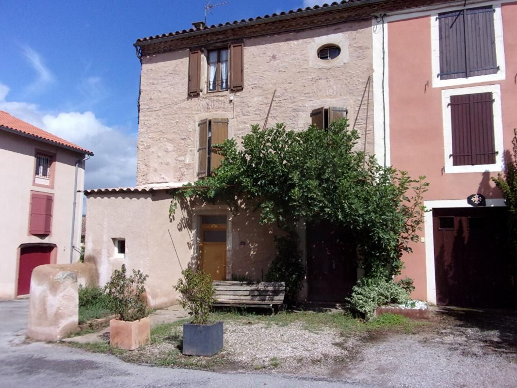 Grande maison en pierre à Montlaur 12400 - 87990