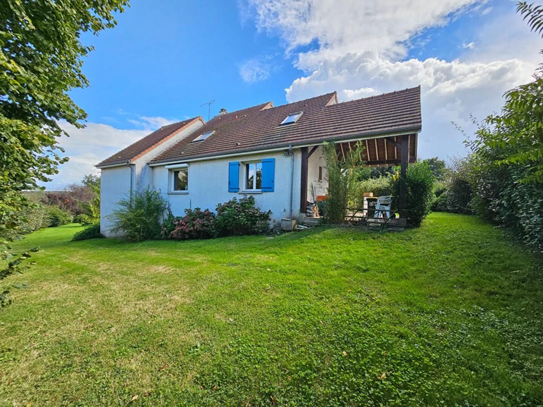Maison au calme avec de grands espaces