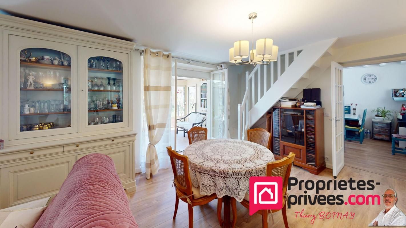 MILLY-LA-FORET Maison d'exception avec piscine couverte 2