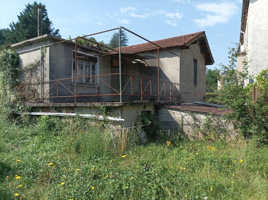 Immeuble Besseges(30160)