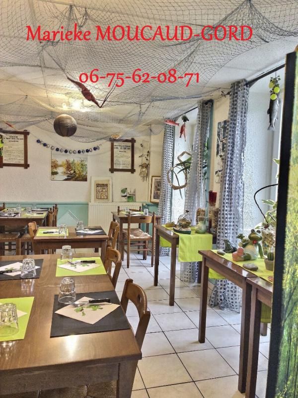 BEAUZAC Beauzac Restaurant avec son habitation et son gîte sur 1000m² de terrain clos 299 000 4