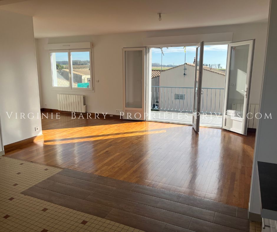 MAISON T5 NON MITOYENNE SUR 1300 M² DE TERRAIN CLOS