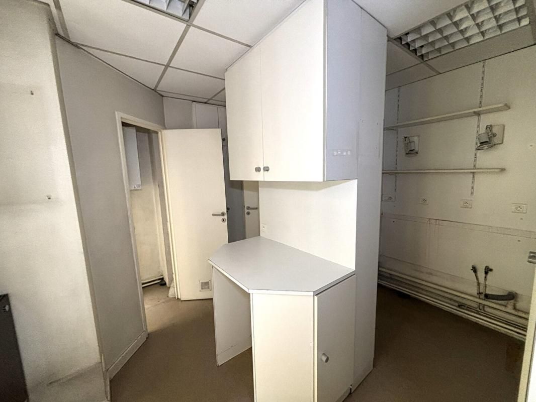 SAINT-ETIENNE Appartement  4 pièce(s) 119.57 m2 4