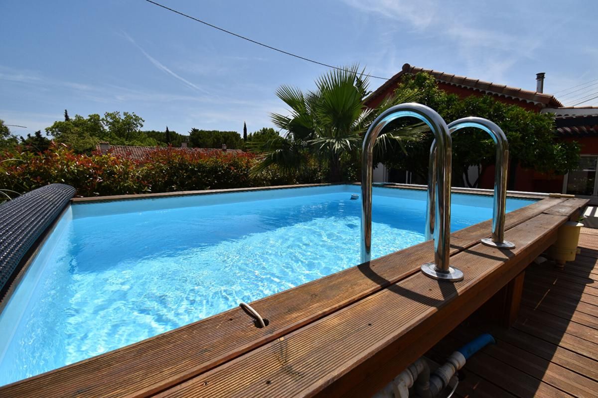 OLLIOULES Maison 4 pièces de 91,85 m2 + dépendance de 46 m2 soit 137,85 m2,sur un terrain de 503 m2 avec piscine 4