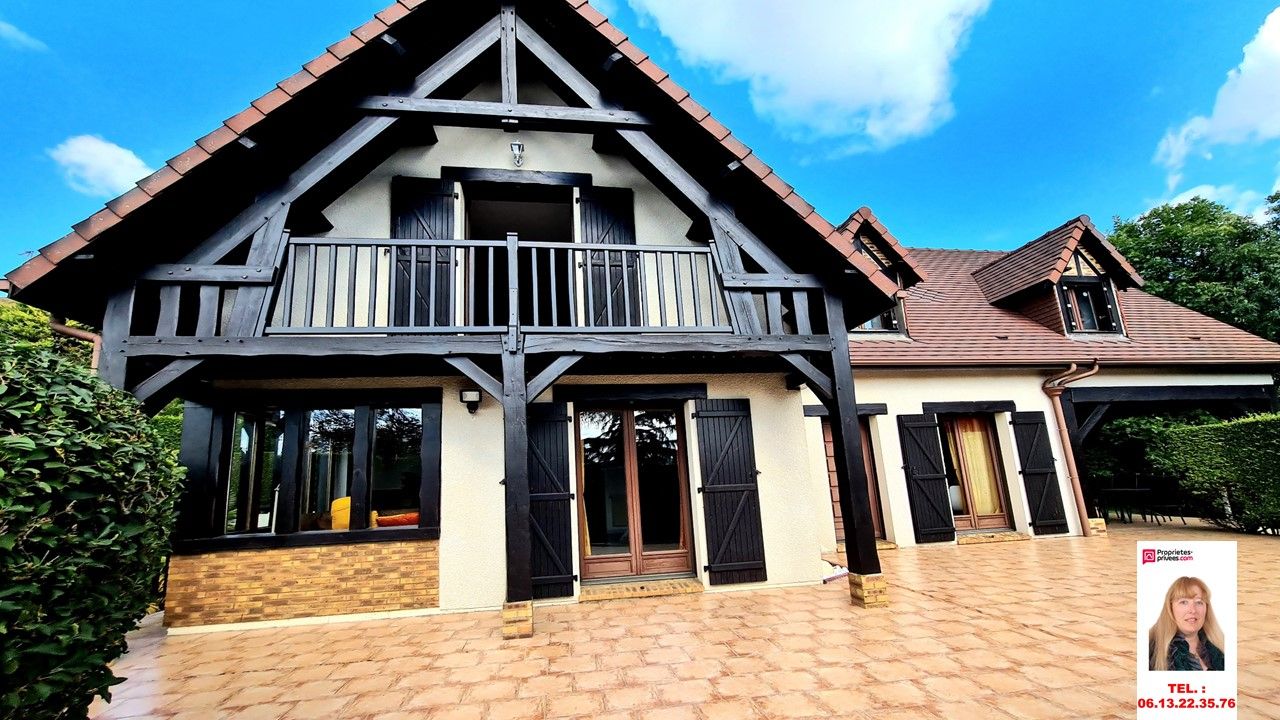 LA CROIX-SAINT-LEUFROY Au calme, agréable propriété de 150 m2 sur sous-sol total - 4 chambres sur un terrain de 1.961 m2 - Prix : 364.000 3