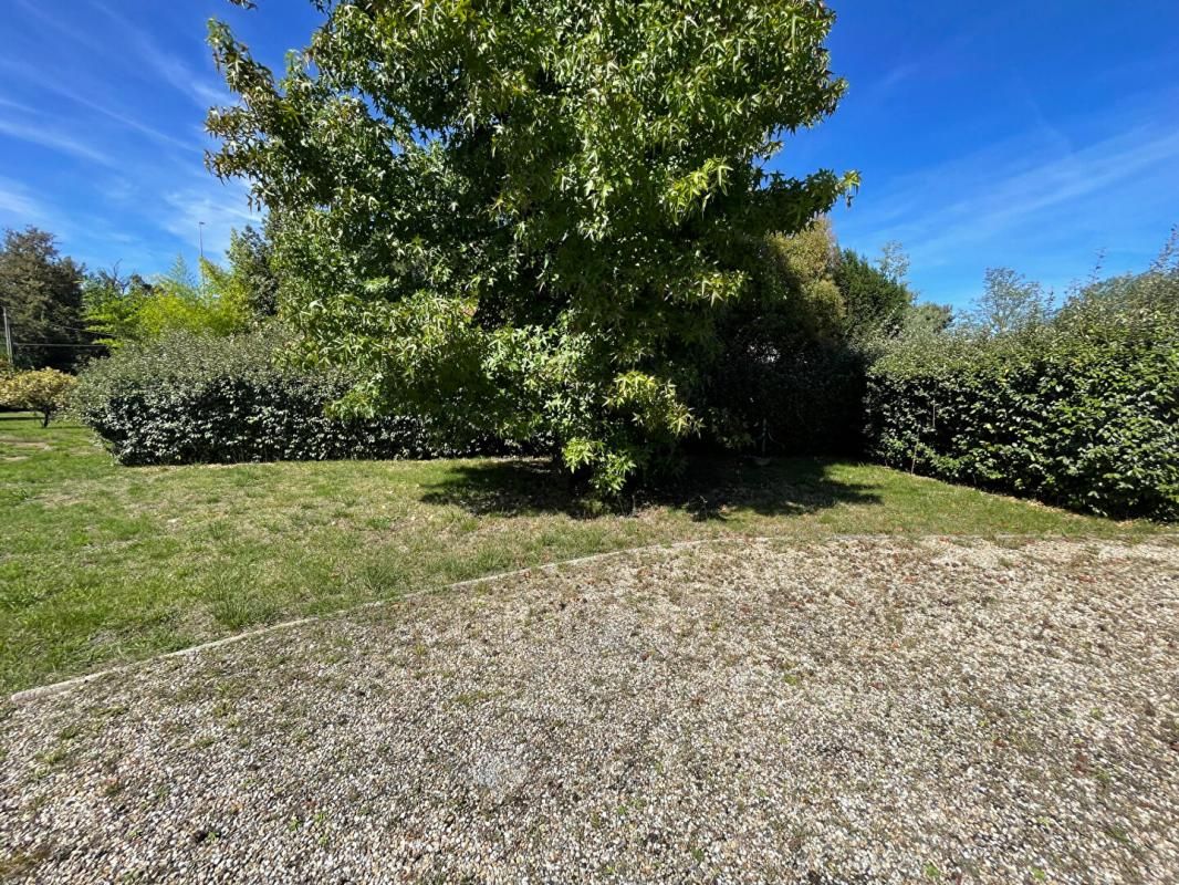 CESTAS Terrain Cestas 820 m2 2