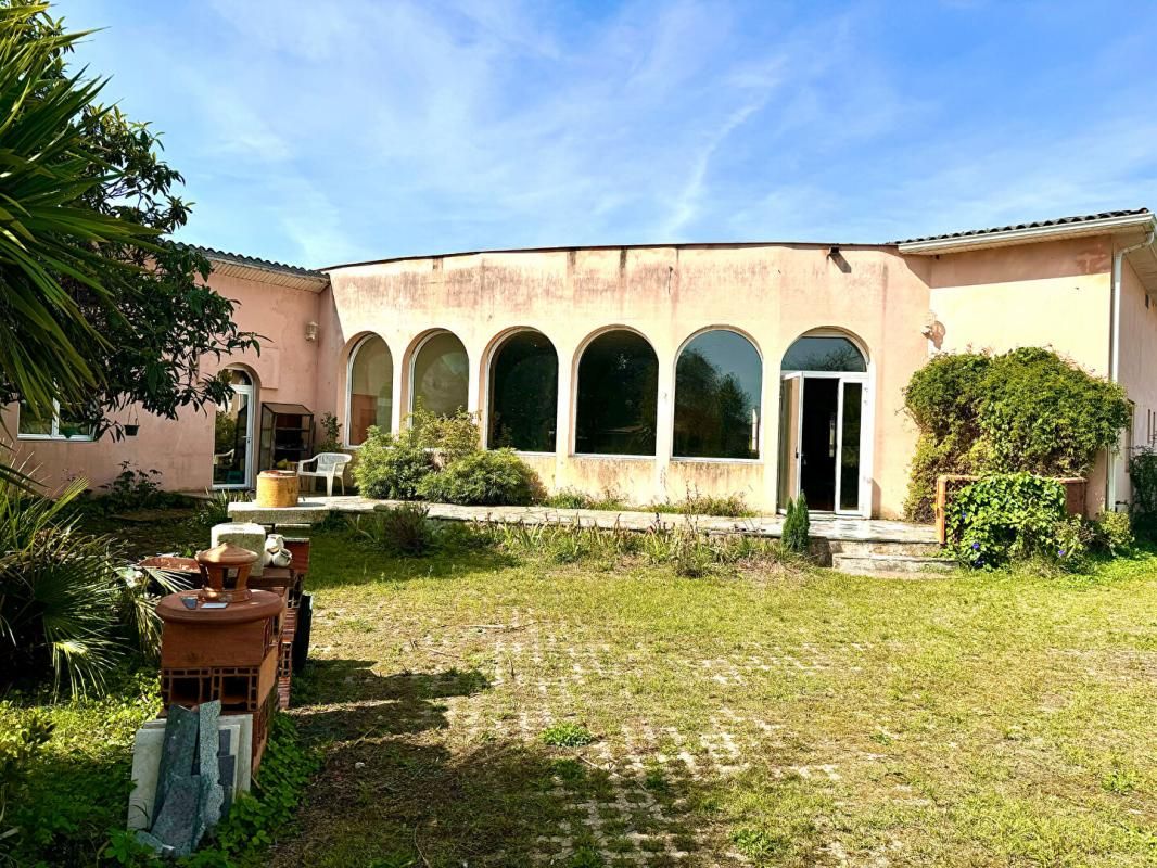 Propriété de loisirs 7 pièce(s) 440 m2
