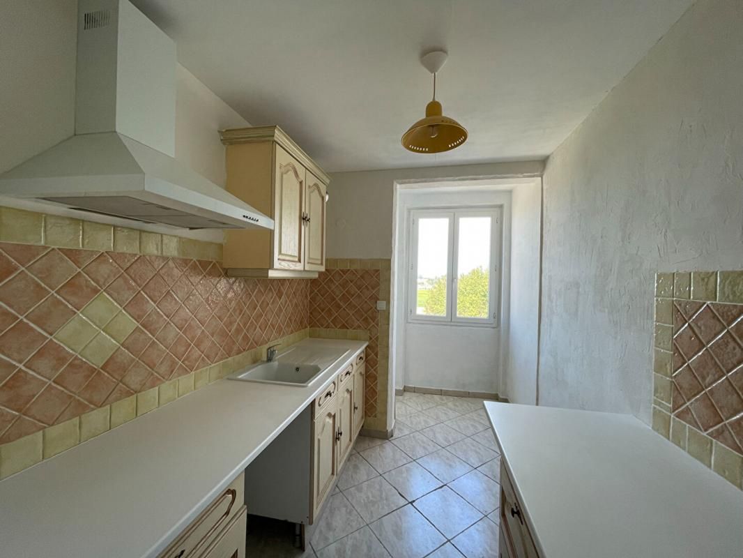 LE PONTET Appartement Le Pontet 5 pièce(s) 84m2 109 000 3