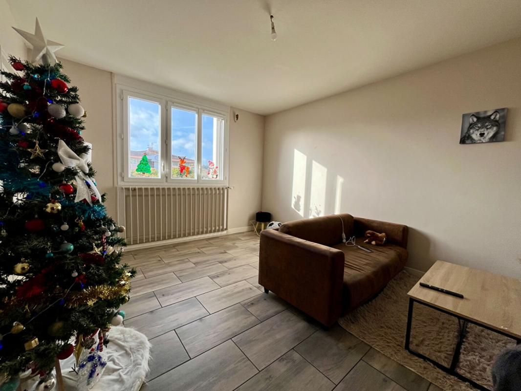 AGEN Appartement T3 de 70 m² - Agen 4