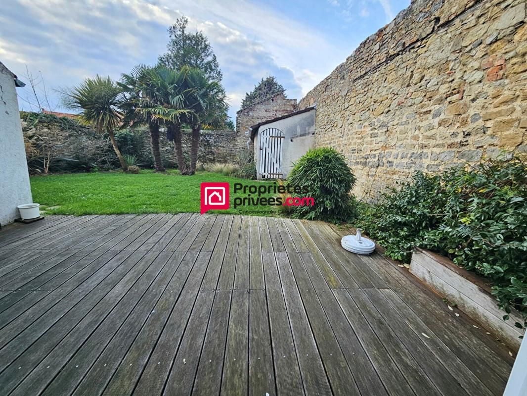 BOULOGNE-SUR-MER PROPRIETES PRIVEES COTE D'OPALE  vous propose : 2