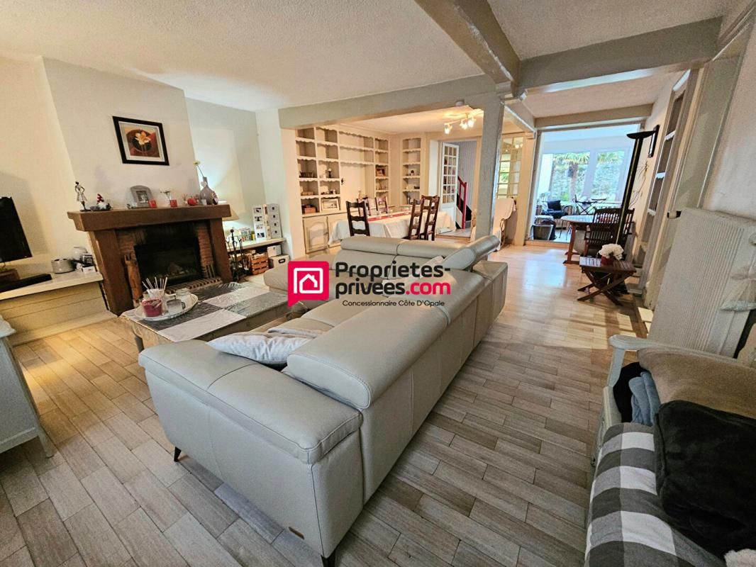 BOULOGNE-SUR-MER PROPRIETES PRIVEES COTE D'OPALE  vous propose : 4