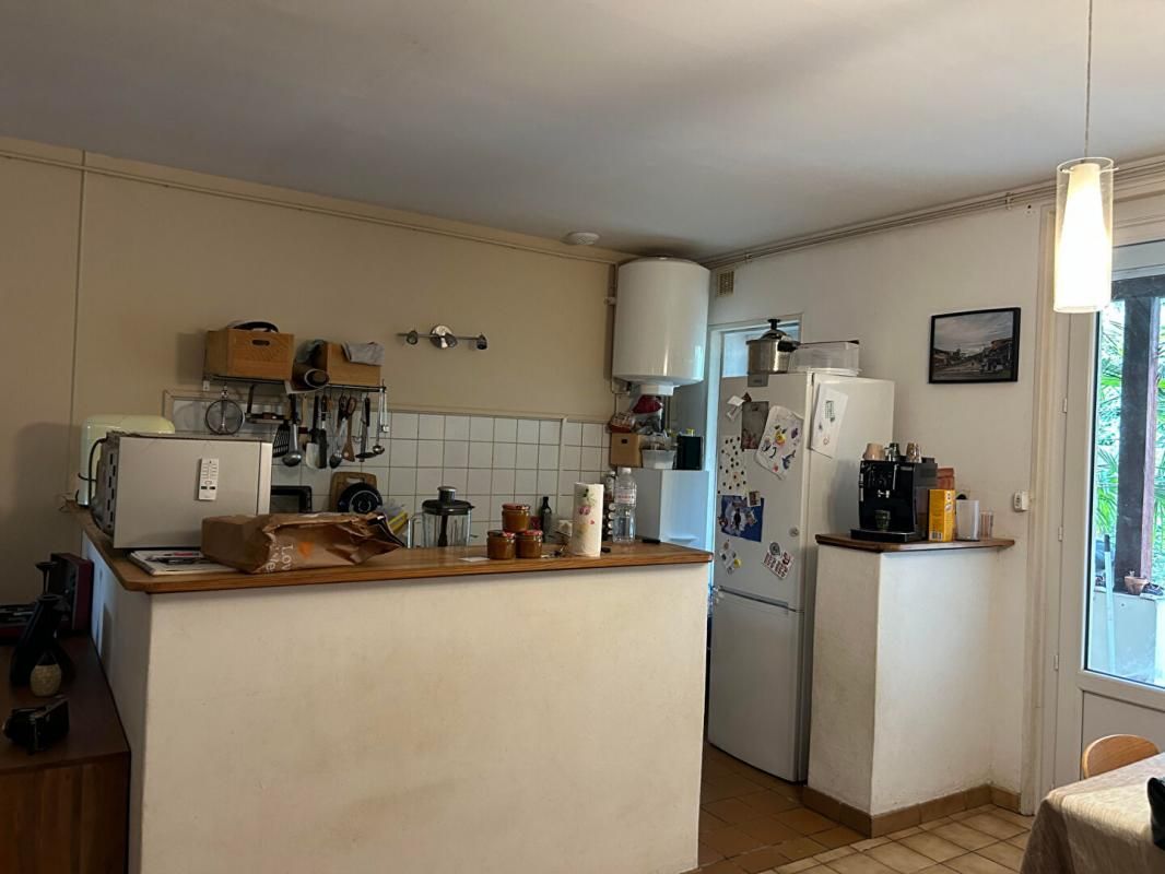 BORDEAUX Exclusivité. Echoppe Bordeaux Nansouty 53 m2 avec jardin de 25 m2 pour investisseur 3