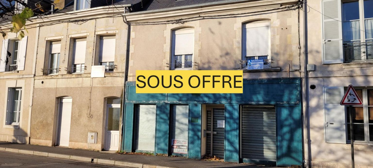 IMMEUBLE AU CENTRE DE VENDOME