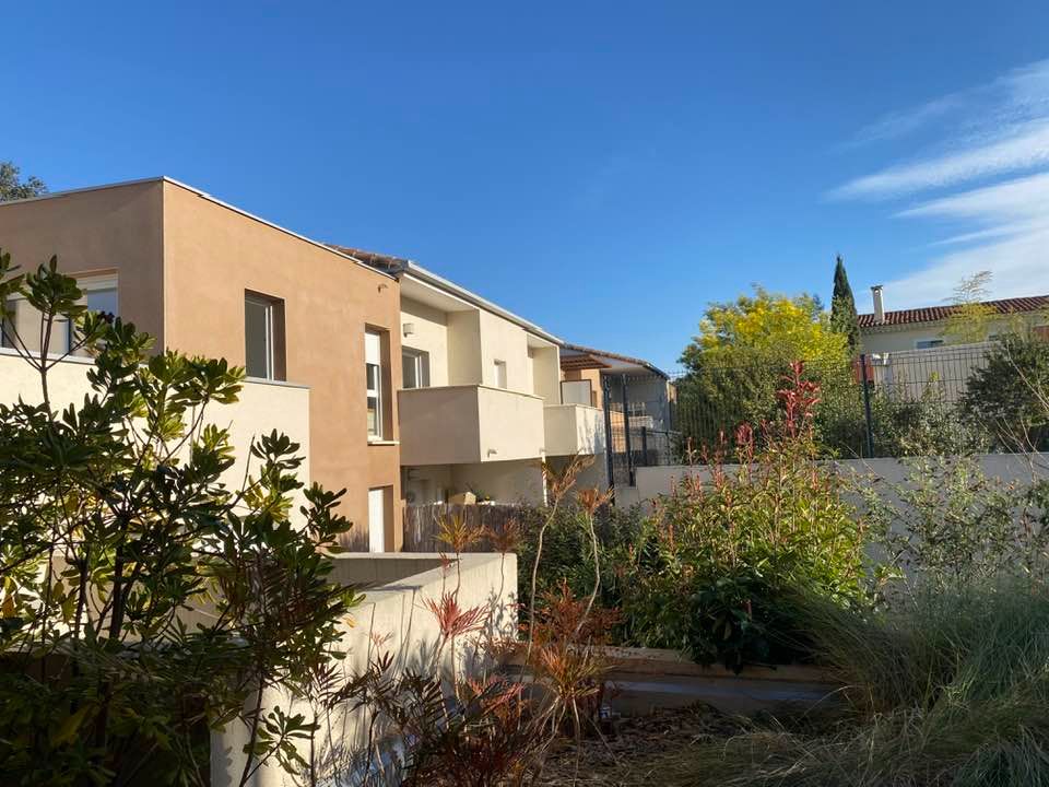 MONTPELLIER NOUVEAUTE/GRAND T2 AVEC GARAGE ET GRANDE TERRASSE 2