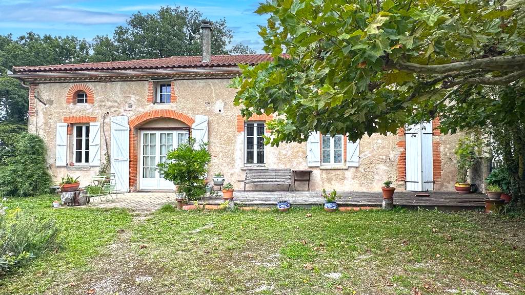 SIEURAS A louer meublé maison à Sieuras 5 pièce(s) 155 m2 1