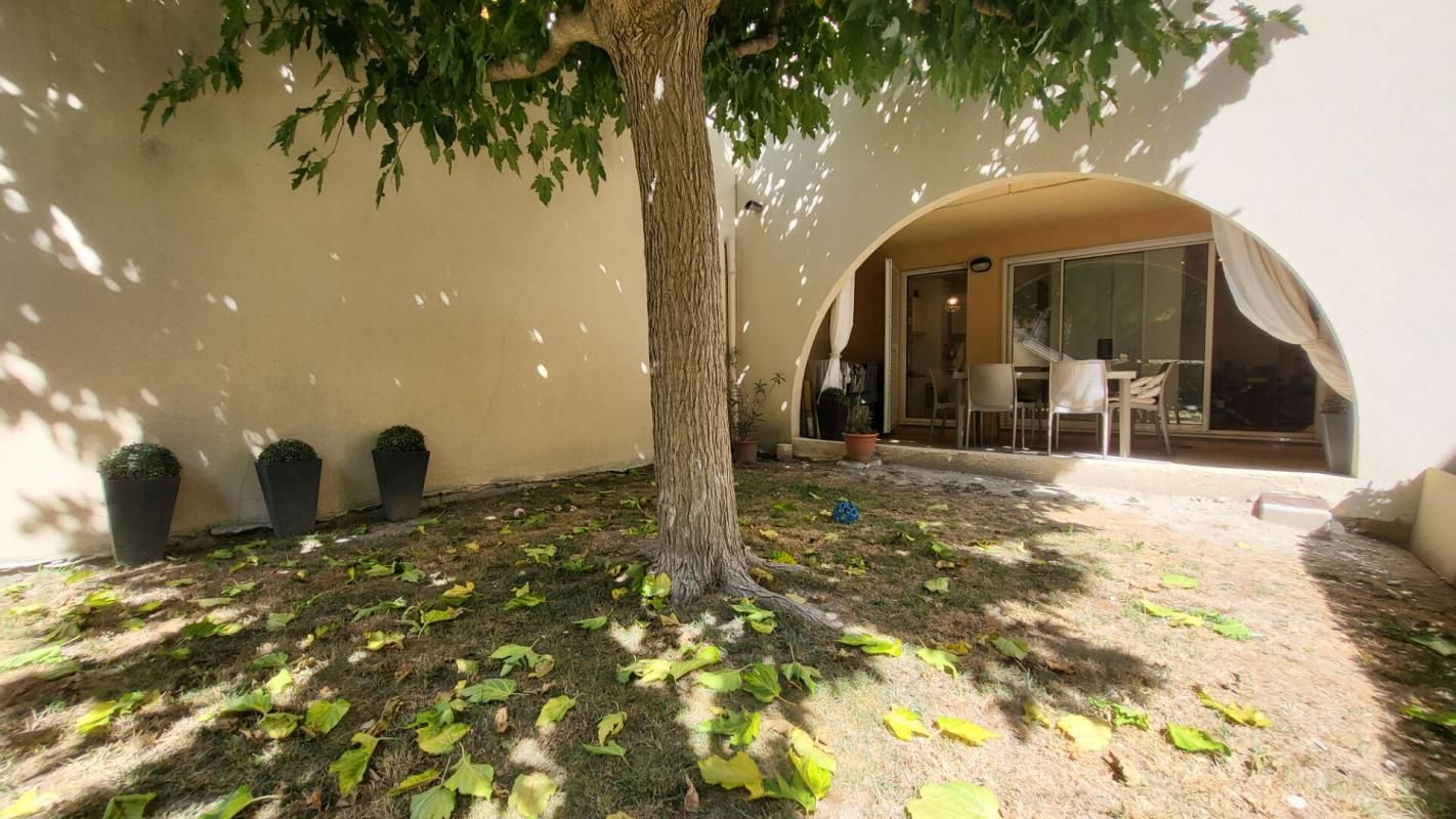 AIX EN PROVENCE Quartier BRUNET situé dans une résidence avec Piscine